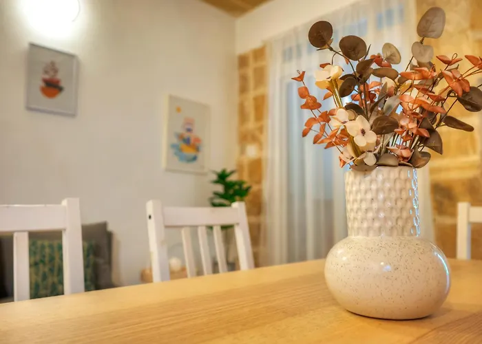 Charming 2Bedroom Townhouse Valletta Center Kbut1-1
